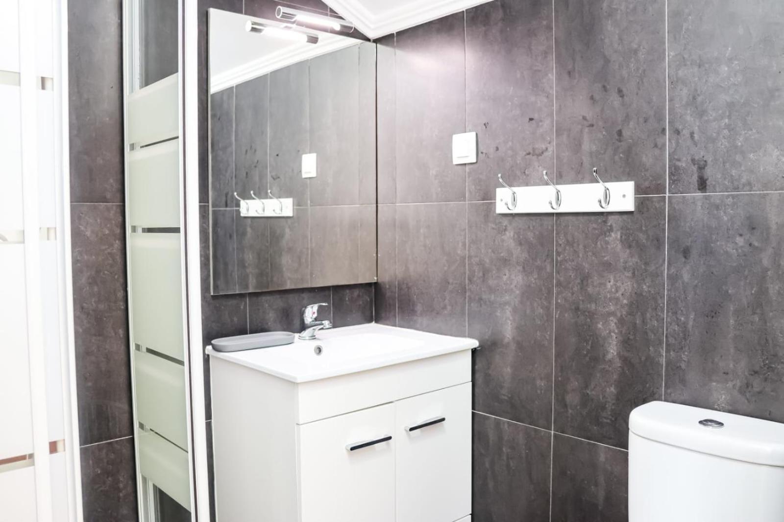 Residencia Queiros - Apartamento T1 Лиссабон Экстерьер фото