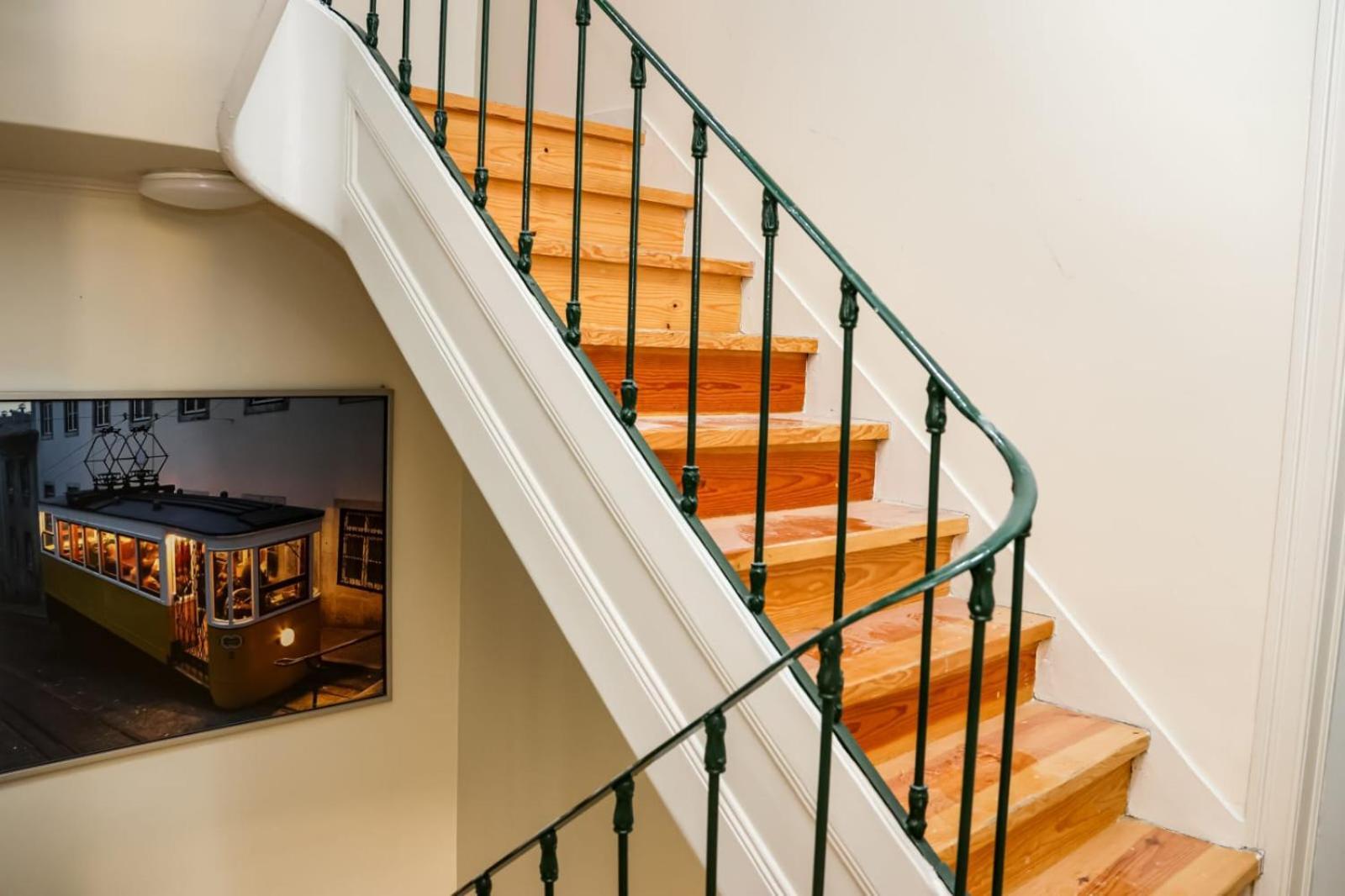 Residencia Queiros - Apartamento T1 Лиссабон Экстерьер фото